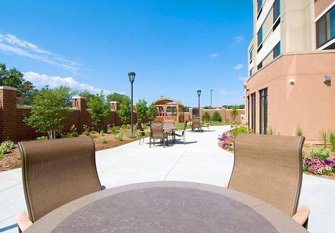Courtyard By Marriott Су-Фолс Экстерьер фото